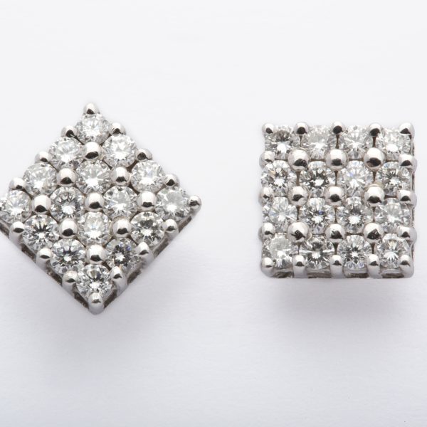 Pendiente dormilona cuadrada